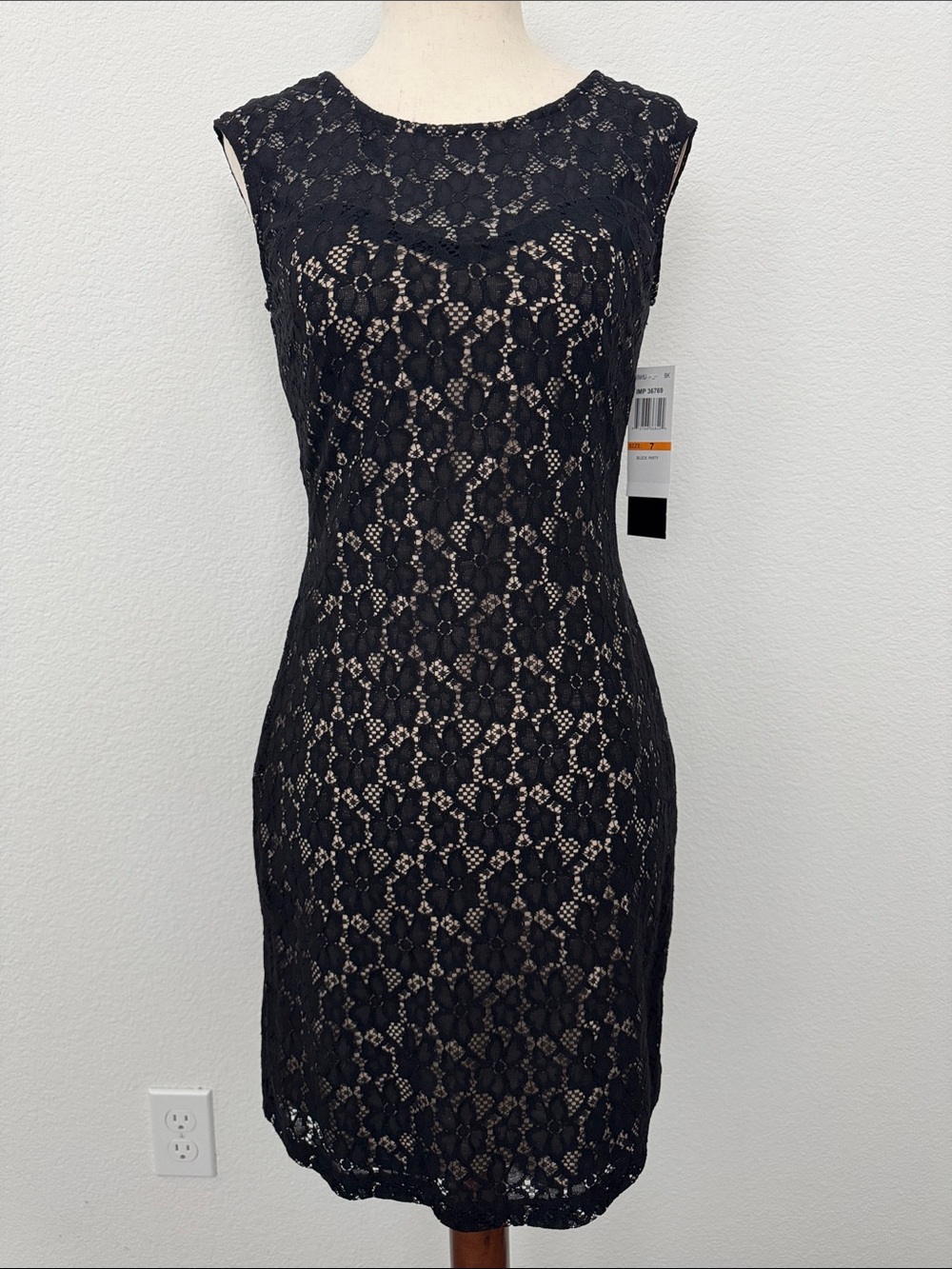 NWT My Michelle Black Lace Nude Overlay Floral Dress Cocktail Mini Sleeveless 7